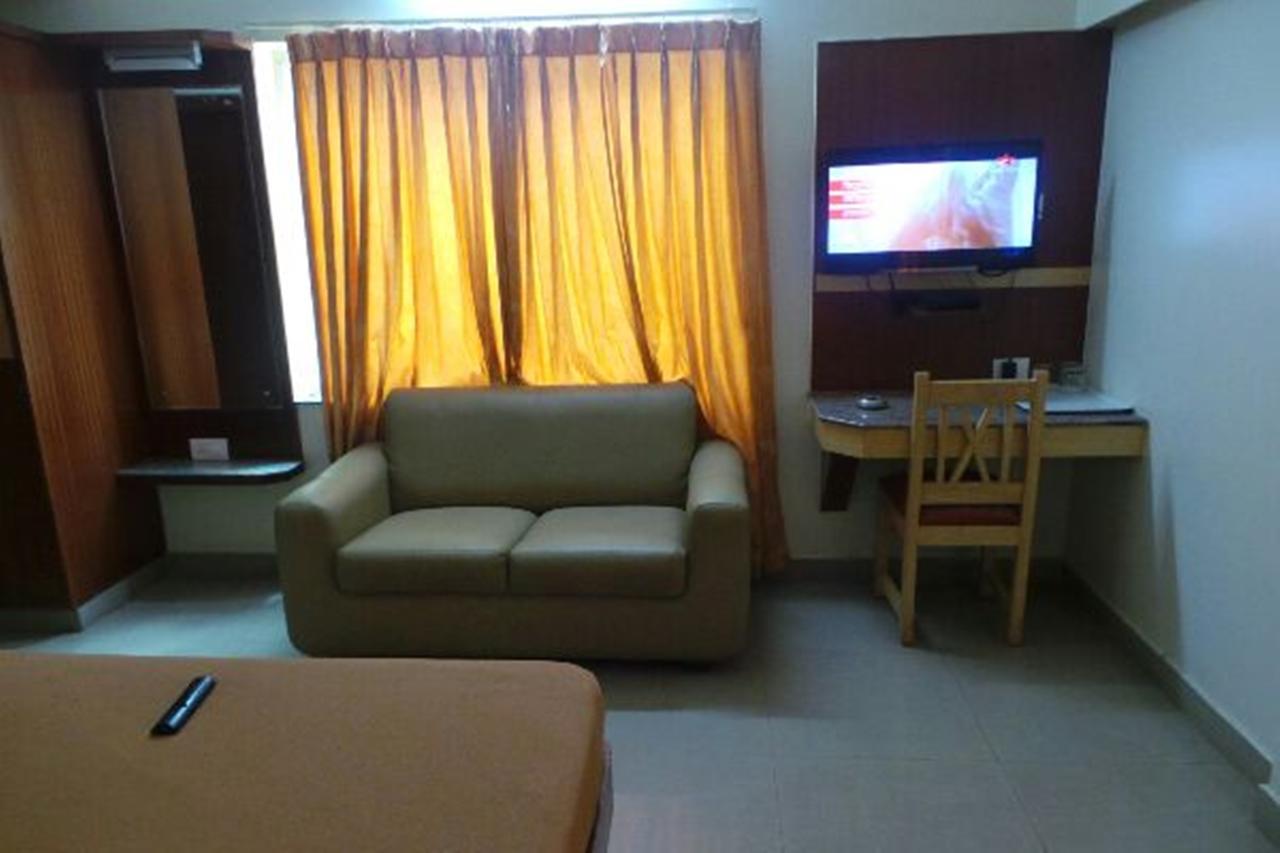 Mlc Gateway Deluxe Inn Μπανγκαλόρ Εξωτερικό φωτογραφία