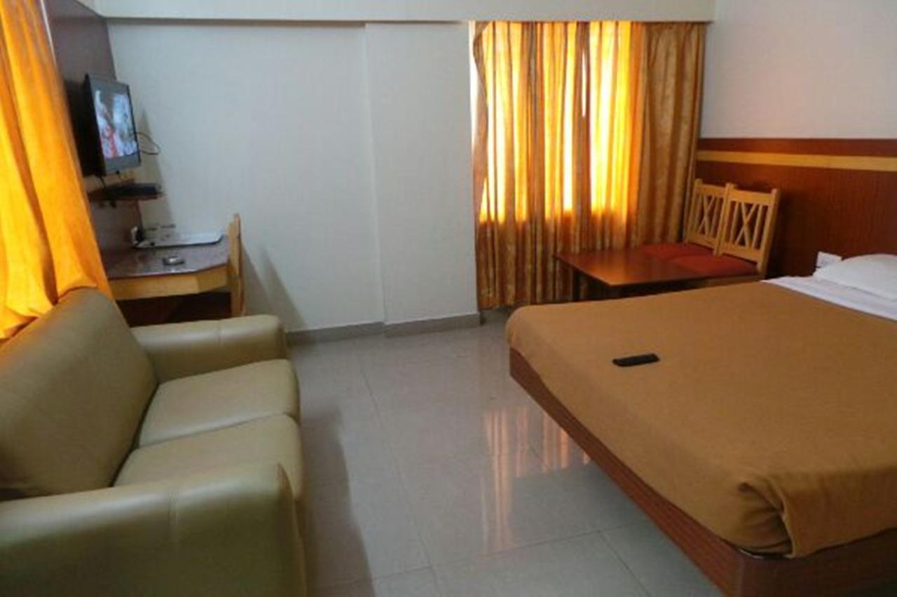 Mlc Gateway Deluxe Inn Μπανγκαλόρ Εξωτερικό φωτογραφία